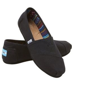 Brand New Never Worn Size 10W Womens Classic Toms
